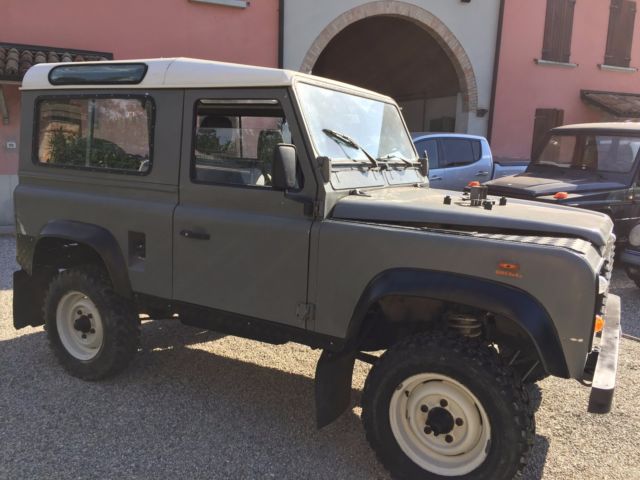 1990 Gray Land Rover Defender