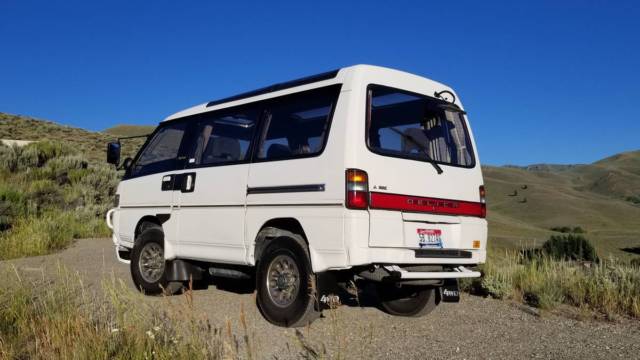1991 Black Mitsubishi Delica Van Camper