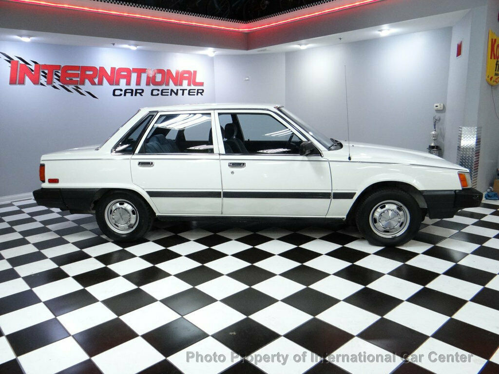 1986 White Toyota Camry