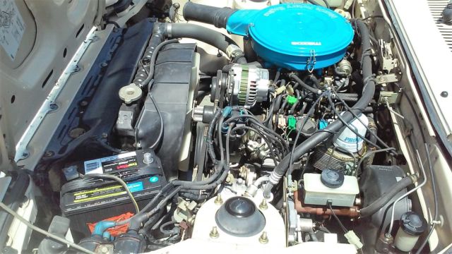 1985 White Mazda RX-7 Coupe