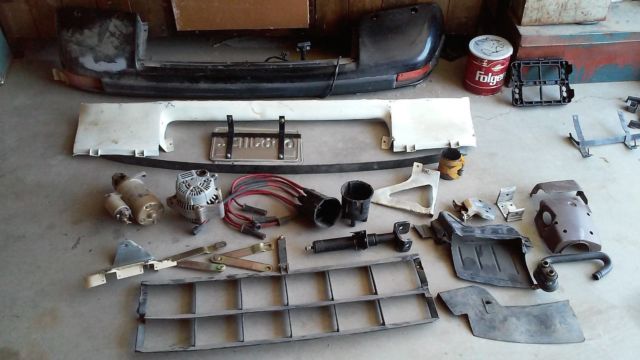 1985 White Mazda RX-7 Coupe