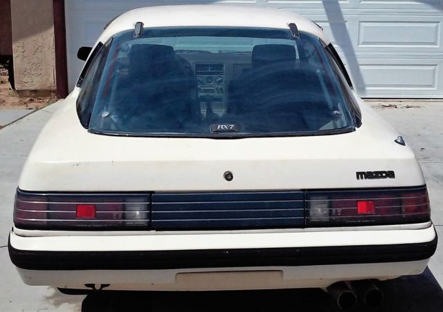 1985 White Mazda RX-7 Coupe