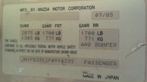 1985 White Mazda RX-7 Coupe