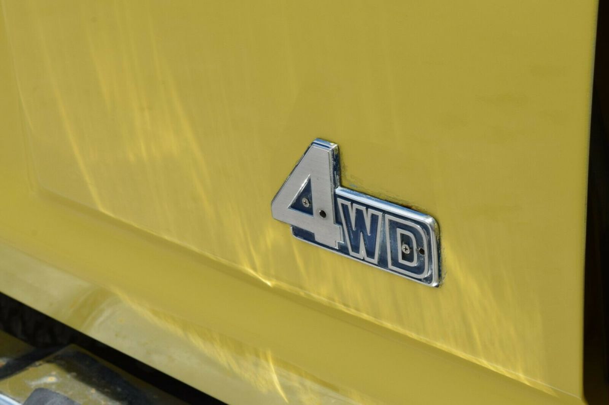 1985 Yellow Toyota Land Cruiser SUV