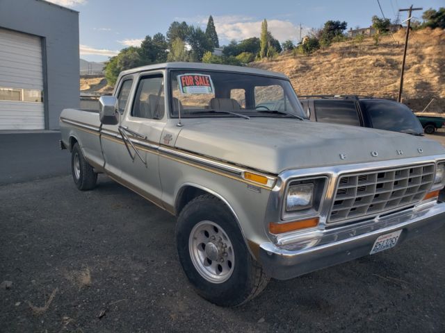 1978 Silver Ford F-350 Extended Cab Pickup