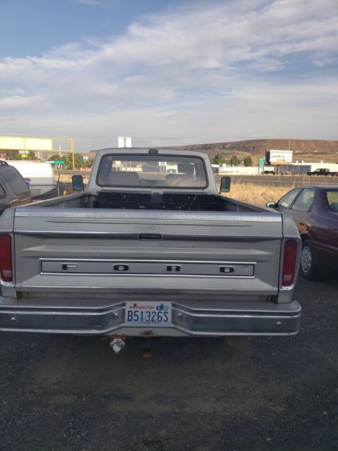 1978 Silver Ford F-350 Extended Cab Pickup