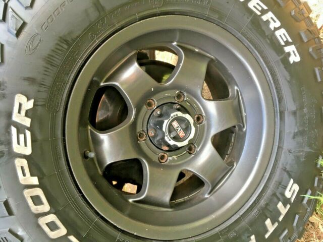 1987 Black Toyota Land Cruiser 4X4