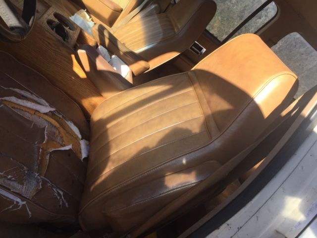 1989 Brown GMC Suburban SUV