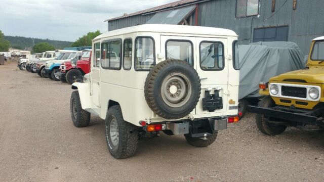 1980 White Toyota Land Cruiser Convertible
