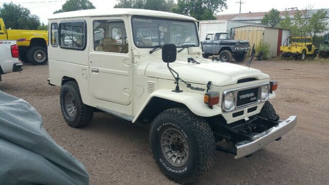 1980 White Toyota Land Cruiser Convertible