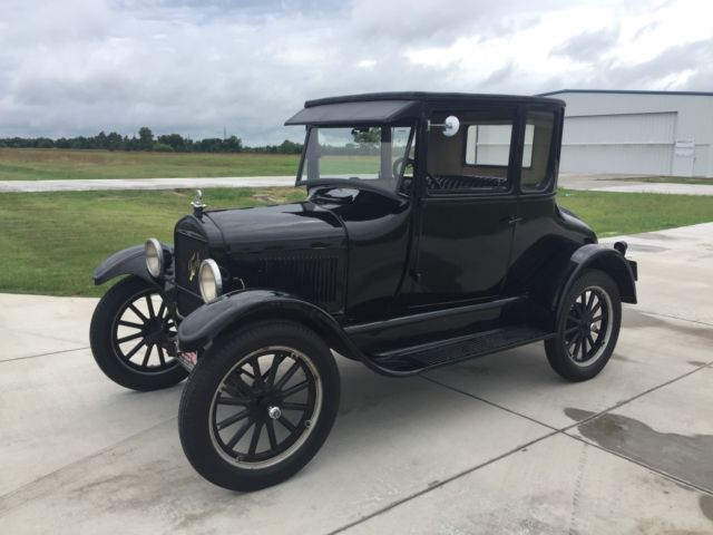 1926 Black Ford Model T Coupe