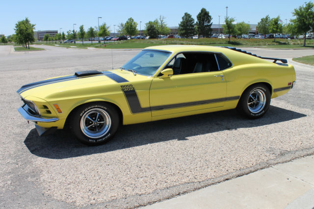 1970 Yellow Ford Mustang SPORTROOF