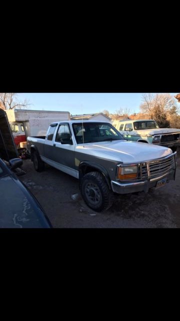 1992 Gray Dodge Dakota