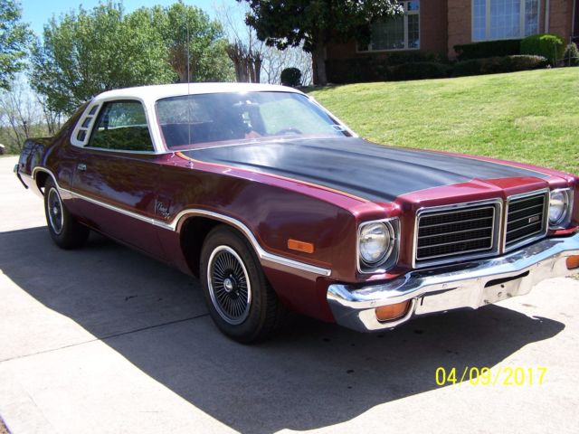 1976 Burgundy Dodge Charger