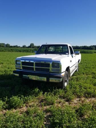 1991 White Dodge Ram 3500 Standard Cab Pickup