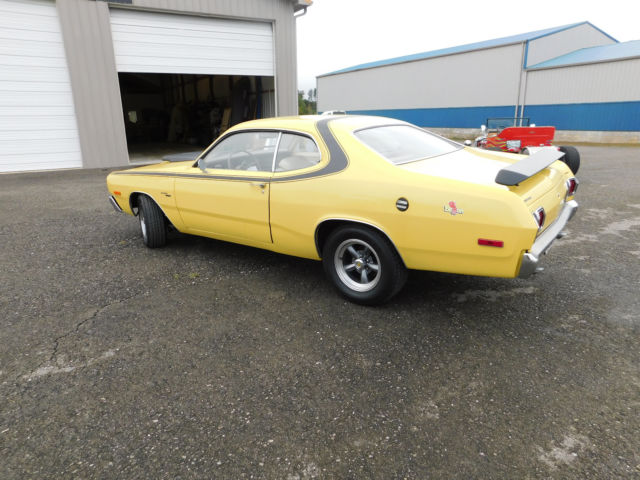 1973 Yellow Dodge Dart