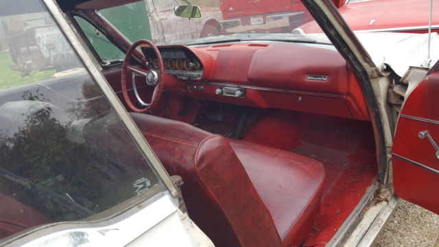 1962 White/Red Dodge Dart Convertible/Sedan