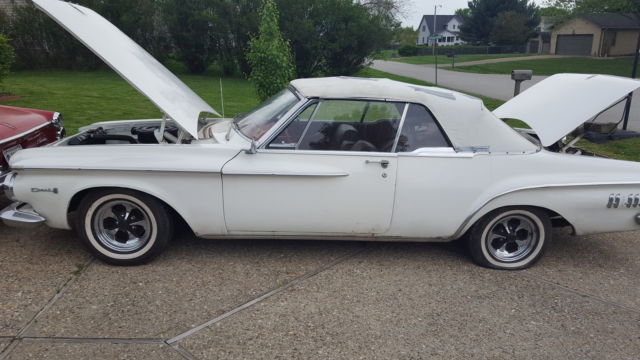 1962 White/Red Dodge Dart Convertible/Sedan