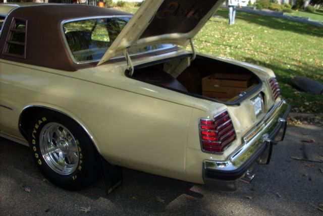 1978 classic cream Dodge Magnum