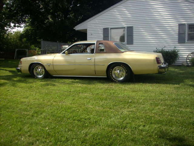 1978 classic cream Dodge Magnum