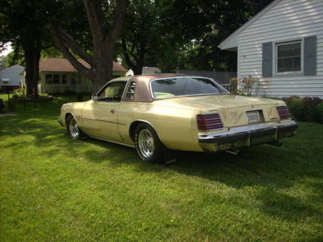 1978 classic cream Dodge Magnum