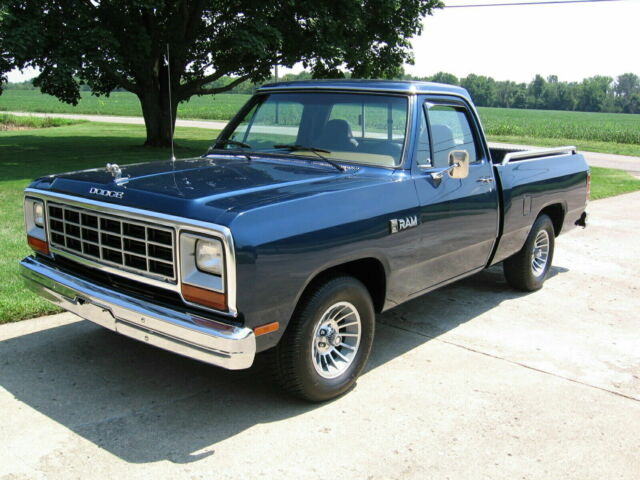 1982 Blue Dodge D150 Standard Cab Pickup