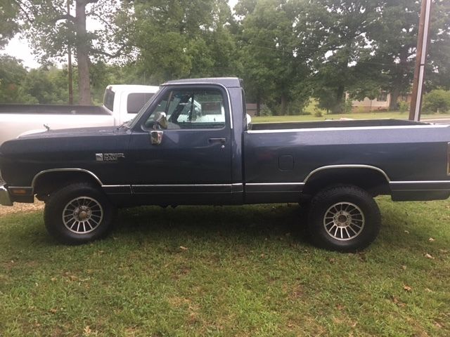 1988 Blue Dodge Ram 1500 Standard Cab Pickup