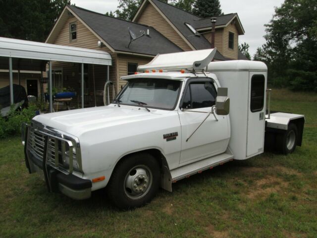 1993 White Dodge Ram 3500 Cab & Chassis W/ Sleeper