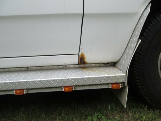 1993 White Dodge Ram 3500 Cab & Chassis W/ Sleeper