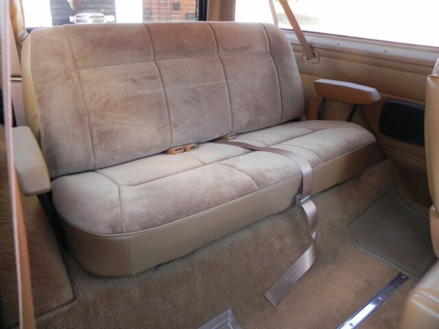 1992 Blue Dodge Ramcharger SUV