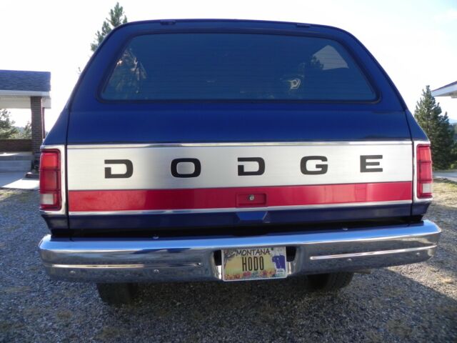 1992 Blue Dodge Ramcharger SUV