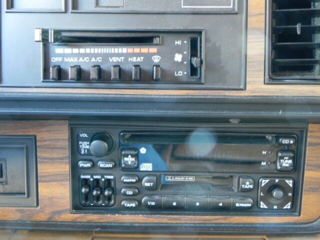 1992 Blue Dodge Ramcharger SUV