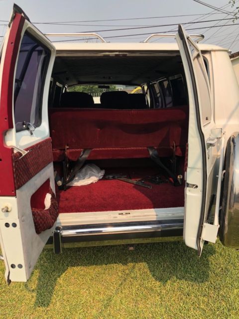 1984 Pearl White Dodge Ram Van HSCRT