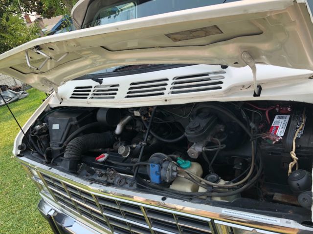 1984 Pearl White Dodge Ram Van HSCRT