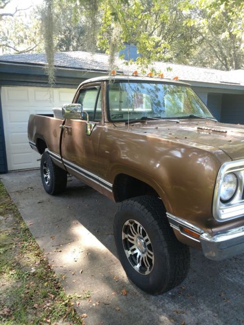 1977 Gold Dodge Power Wagon Standard Cab Pickup