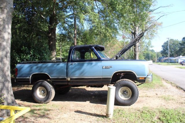 1985 Blue Dodge Power Wagon Wagon