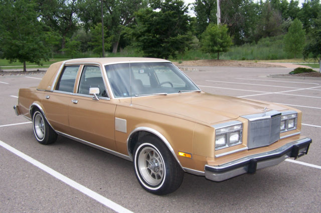 1982 Gold Chrysler New Yorker Sedan