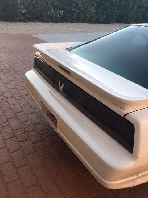 1989 White Pontiac Firebird Coupe