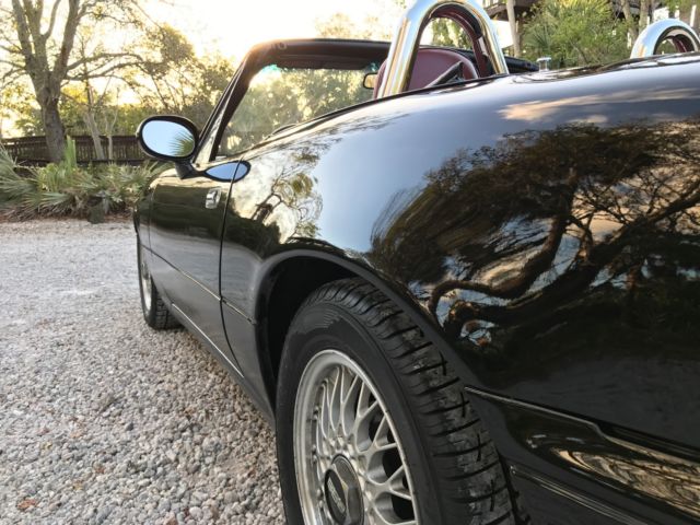 1993 Black Mazda MX-5 Miata Convertible