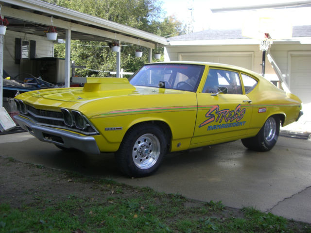 1969 Yellow Chevrolet Chevelle Coupe