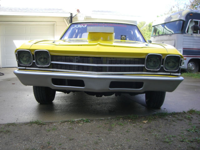 1969 Yellow Chevrolet Chevelle Coupe