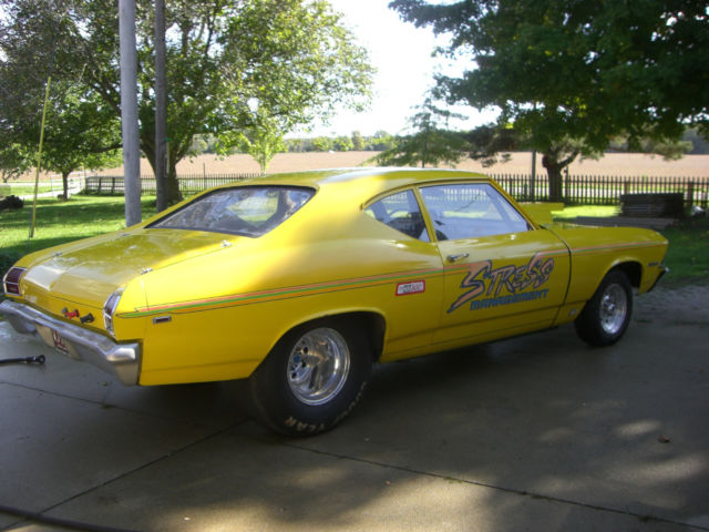 1969 Yellow Chevrolet Chevelle Coupe
