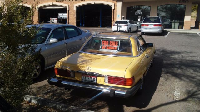 1976 Yellow Mercedes-Benz SL-Class Coupe