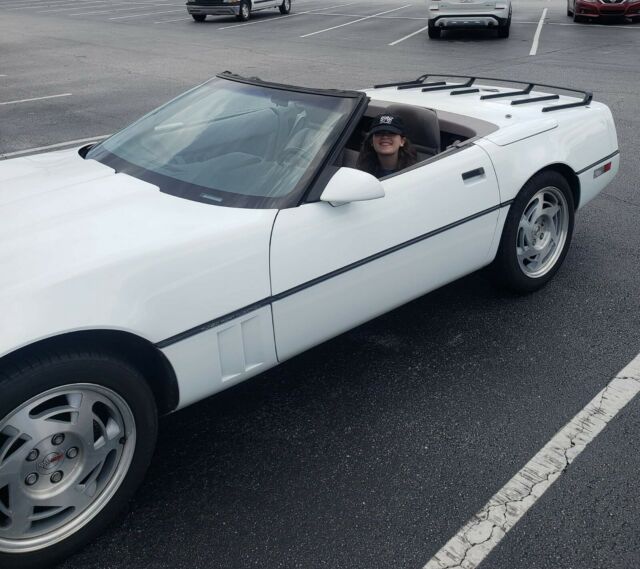 1990 White Chevrolet Corvette Convertible