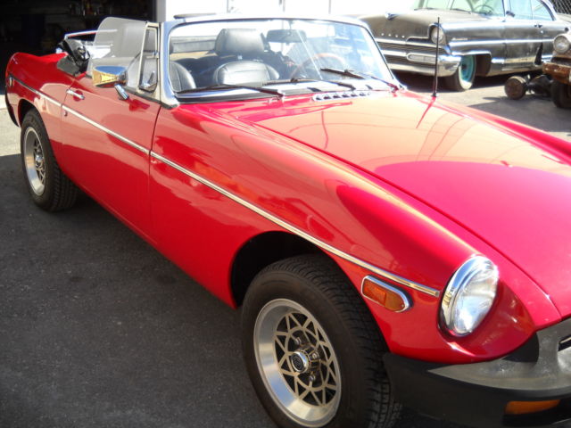 1977 Red MG MGB Convertible