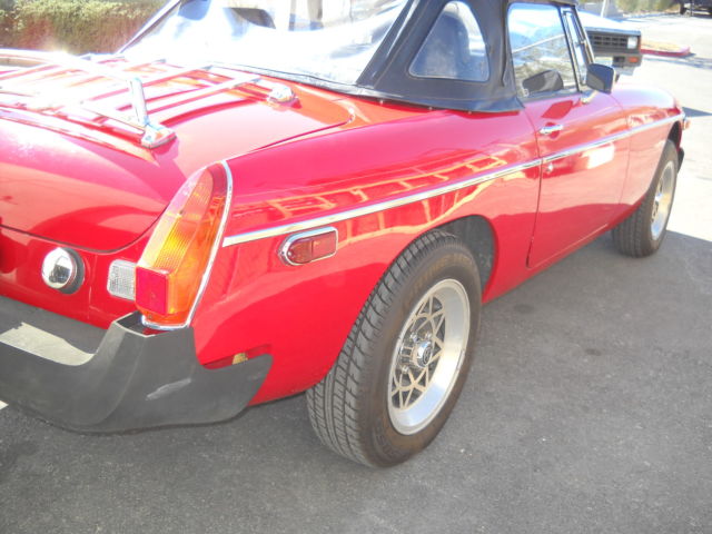 1977 Red MG MGB Convertible