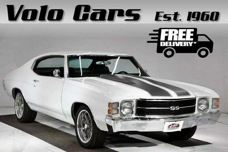 1971 White Chevrolet Chevelle Hardtop