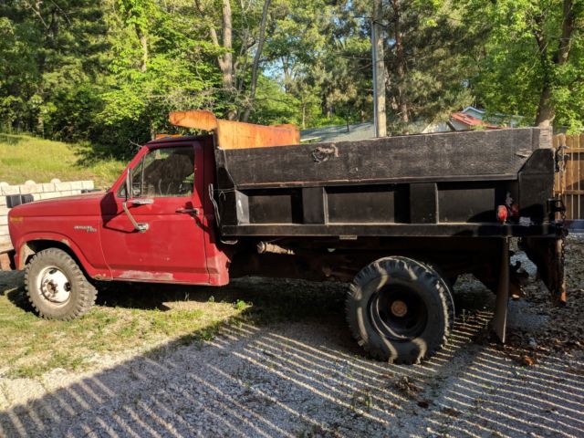 1982 Red Ford Other Pickups Dump truck 3 ton
