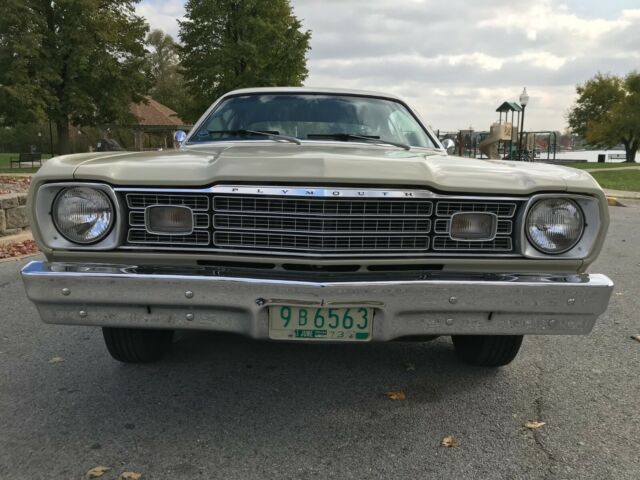1973 Spinnaker White Plymouth Duster Coupe