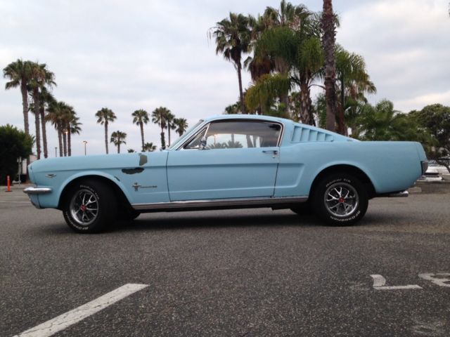1965 blue Ford Mustang Fastback